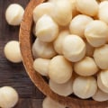 How do you know if macadamia nuts have gone bad?